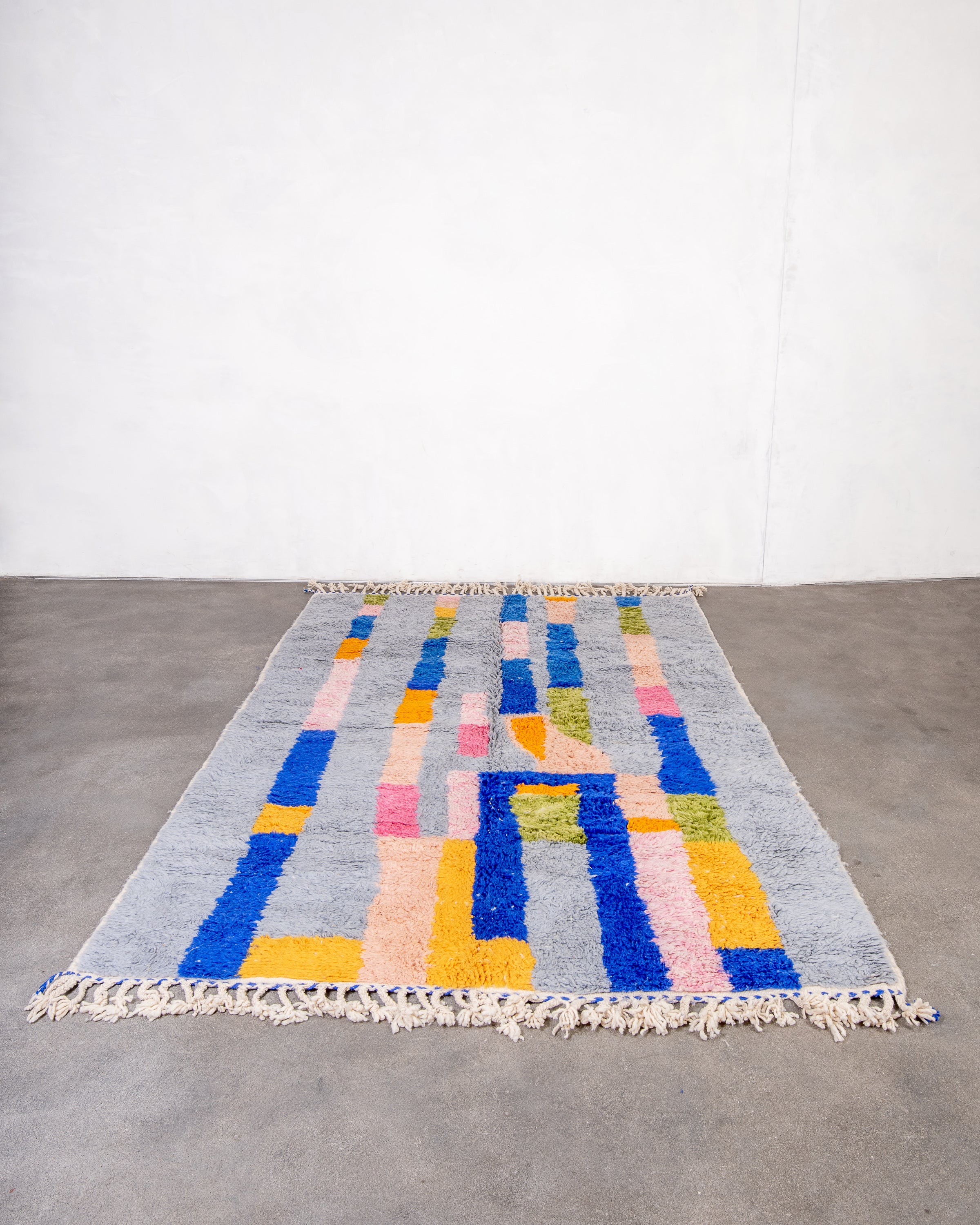Modern designer handcrafted Berber rug from morocco Beniourain with beautiful colors and patterns